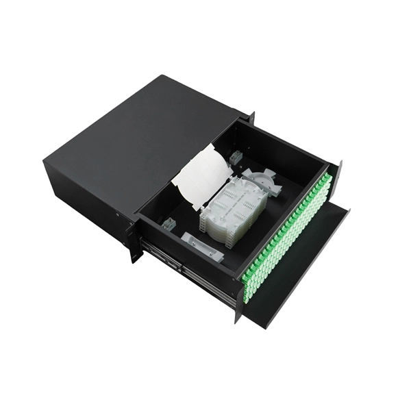 How to remove the optical module after inserting it into the optical port