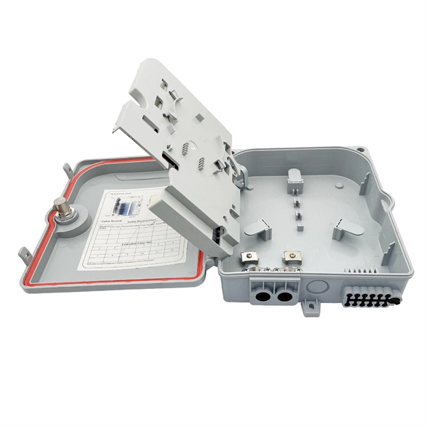 Does the relay protection device trip automatically 