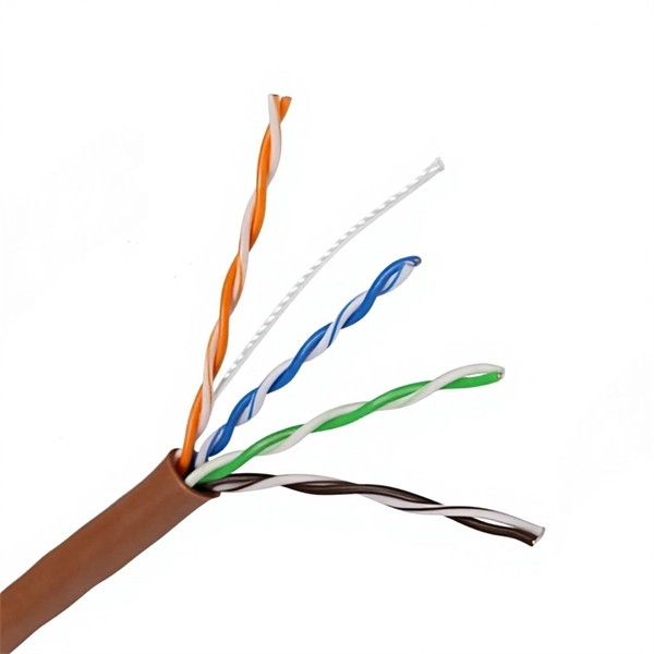 What devices should be connected to the fiber optic port of a switch 